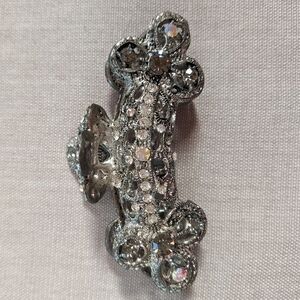 Silver Claw Hair clip with Iridescent and Silver Crystals